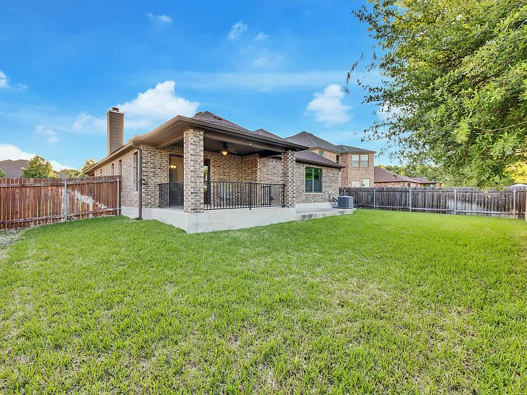 316 Gold Star Dr — Photo 19