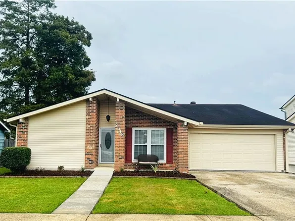 2513 W Catawba Dr, Harvey, LA 70058