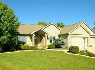 650 Chadings Dr, Roanoke, IN 46783