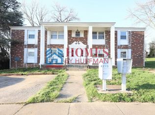 912 Parkview Dr APT 8, Boonville, IN 47601