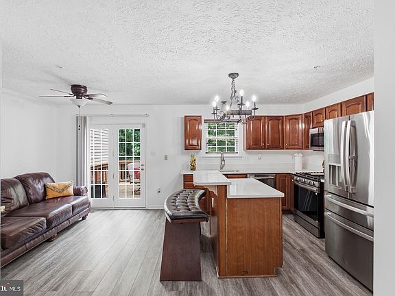 5th image of 8012 Bullfinch Pl
