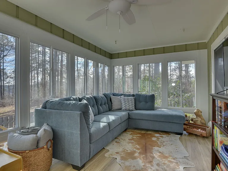 1136 Jamaica Ave — Photo 29