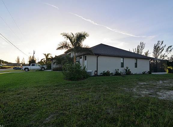 2nd image of 1218 SW 36th Ter
