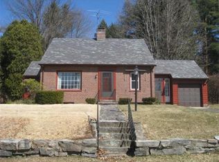 62 Blue Hills Rd, Amherst, MA 01002