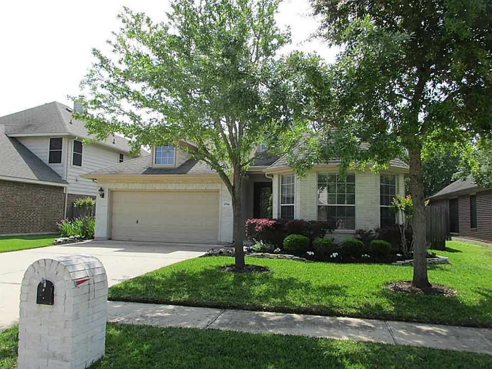 1st image of 2514 Doral Dr