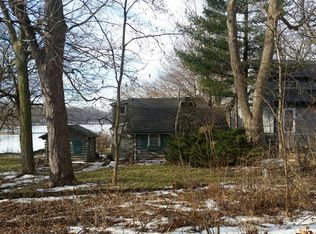 23854 N Sunset Dr, Lake Zurich, IL 60047