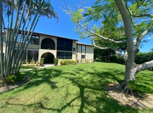 302 Pine Ridge Cir APT D-1, Greenacres, FL 33463