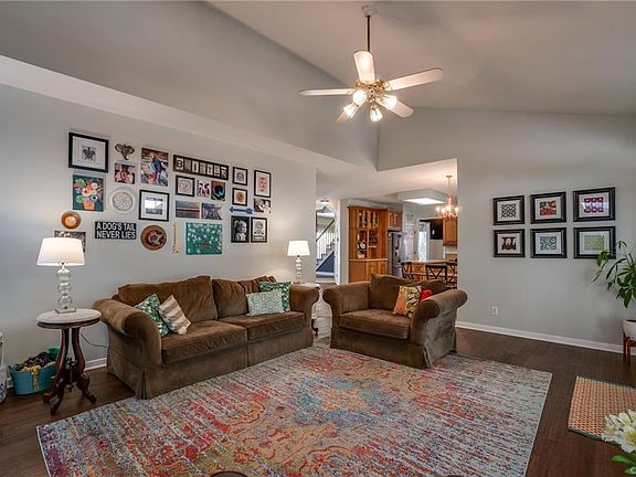 5th image of 9530 Fawn Park Ln