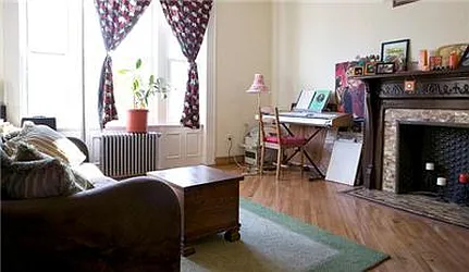 Rented by R New York