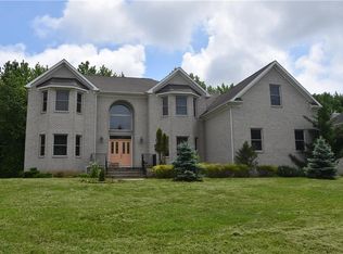 40 Arizona Ave, Old Bridge, NJ 08857