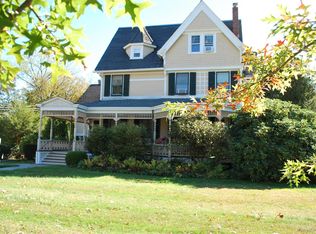35 Oakland Ave, Warwick, NY 10990