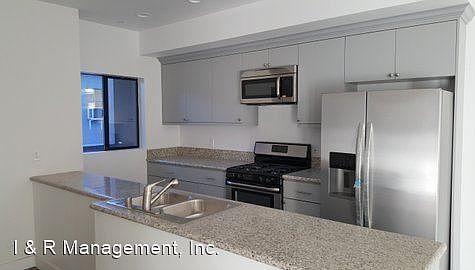 4th image of 11281 Huston St APT 8