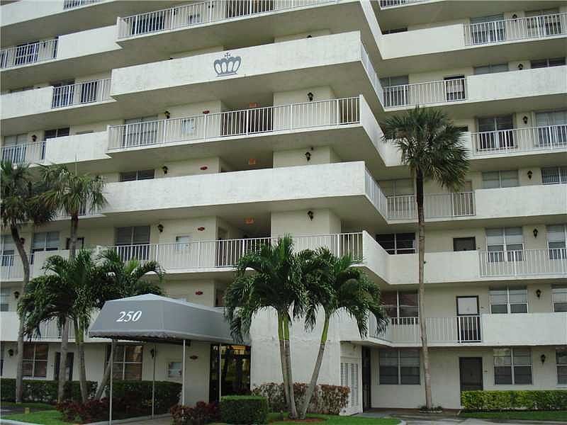 1st image of 250 Jacaranda Dr APT 103