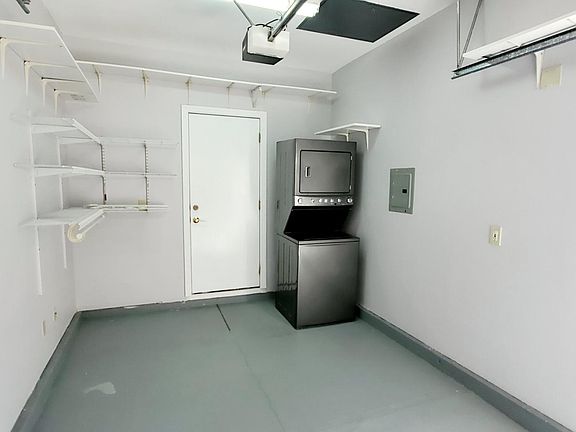 5th image of 512 Poplar Ave