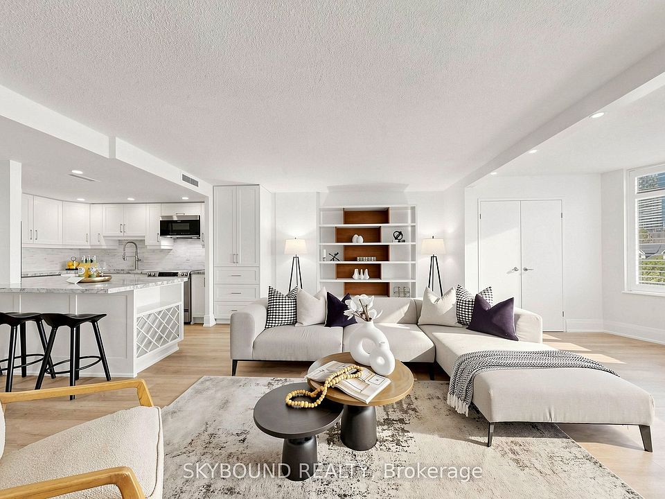 1st image of 135 George St S #401