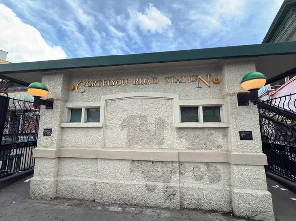 323 East 19th Street image 14 of 19