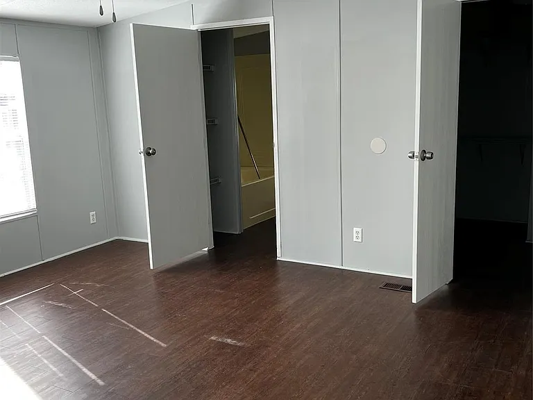 3902 Marzia Ave — Photo 10