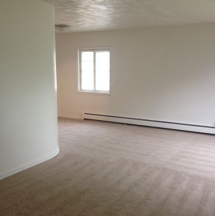 2nd image of 429 Francis St
