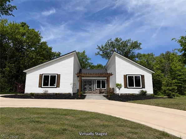 3940 Ellendale Rd, Moreland Hills, OH 44022