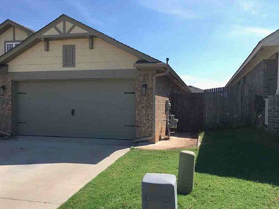 3rd image of 4401 Prescot Dr