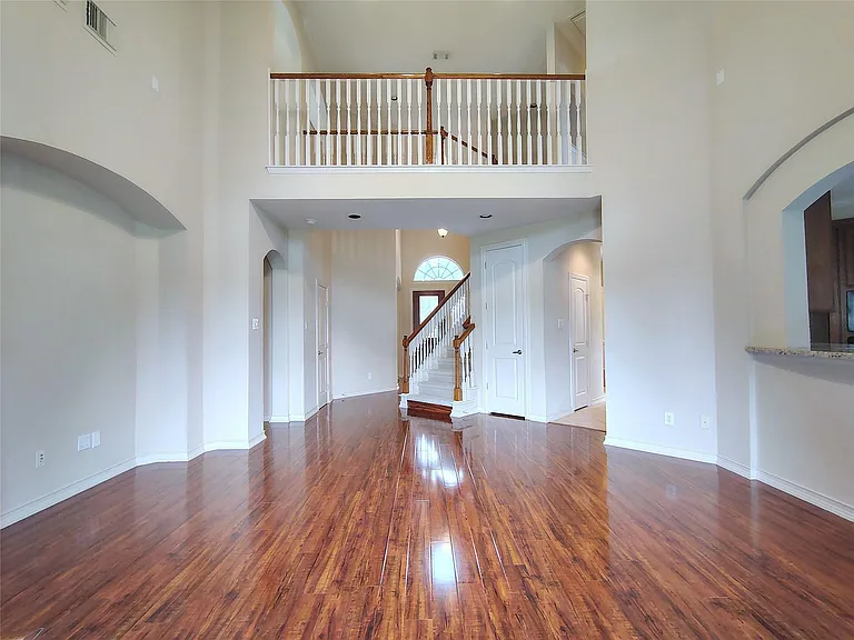 5606 Grandwood Ln — Photo 10