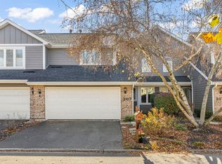 307 N Charles Ave, Naperville, IL 60540