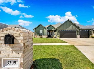 3309 Continental Ct, Altus, OK 73521