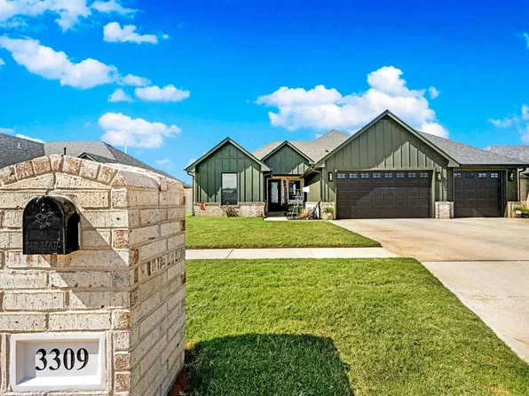 3309 Continental Ct, Altus, OK 73521