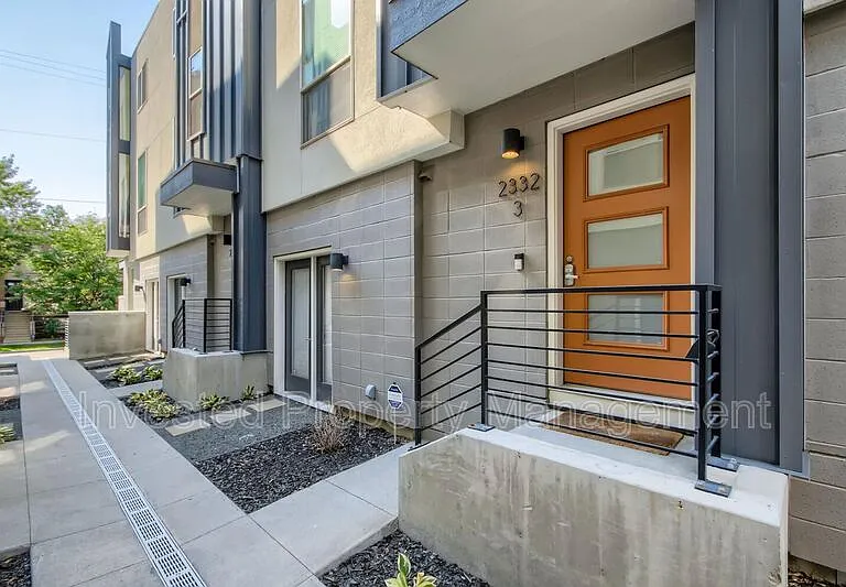 2332 Decatur St #3 — Photo 5