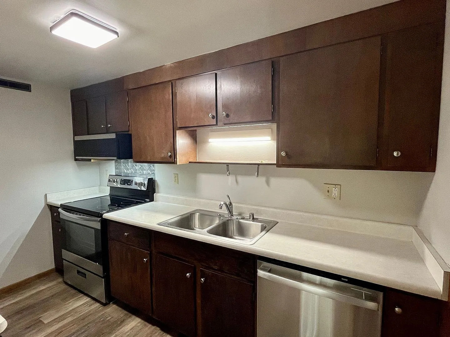 3520 Evergreen Dr — Photo 4