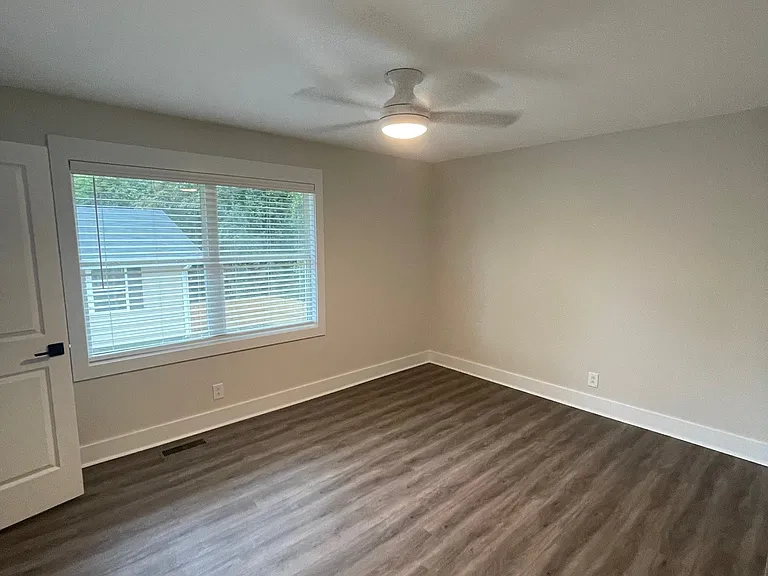 2375 Parker Ave #3 — Photo 10