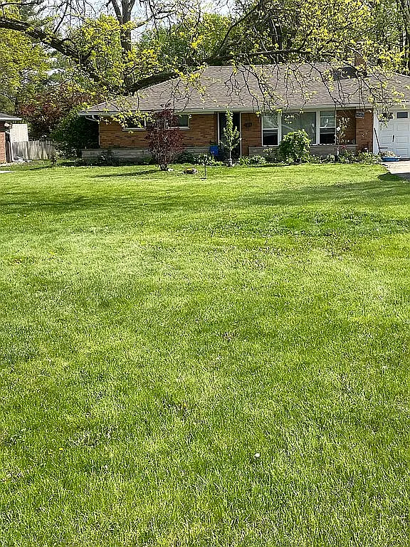 1225 W Ludwig Rd photo 1