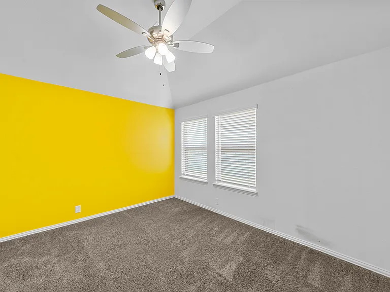 7404 Hawthorne Way — Photo 45