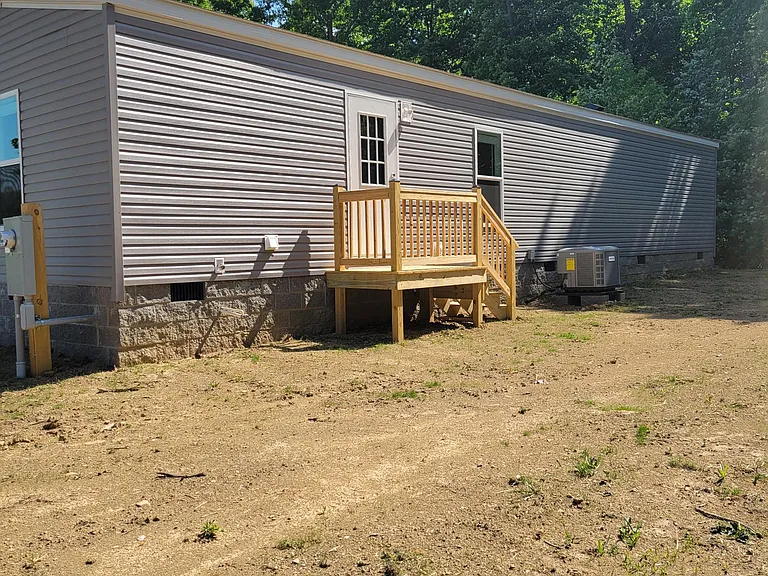 159 Everett St W — Photo 3