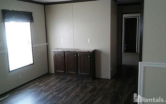 3rd image of 2501A Jr Dr