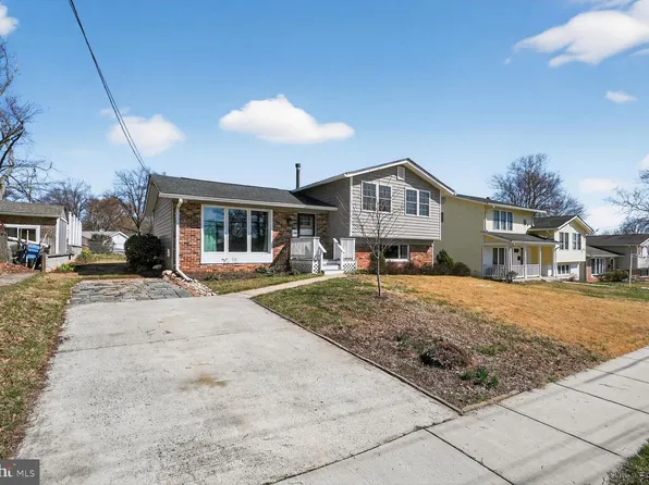 13013 Arctic Ave, Rockville, MD 20853