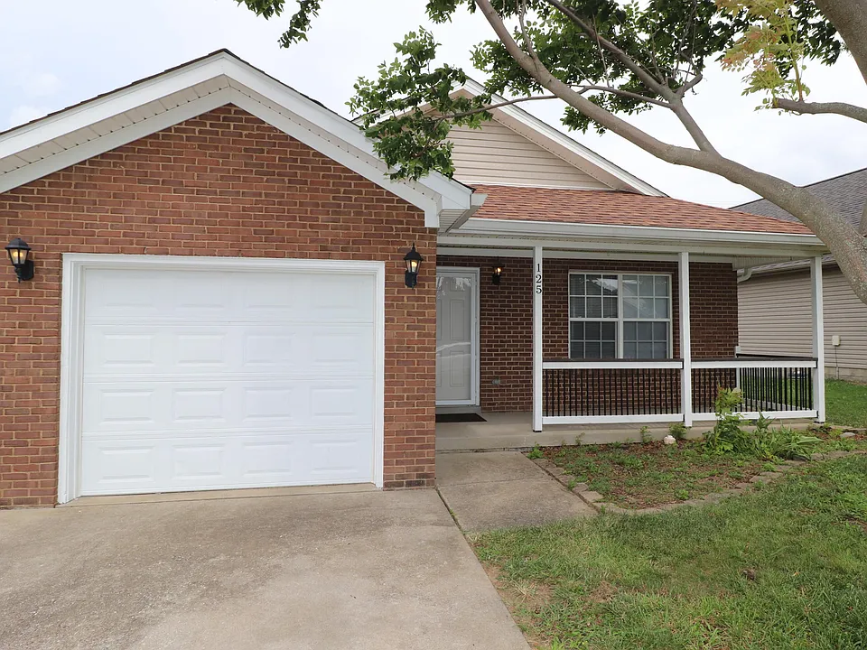 125 Christopher Dr