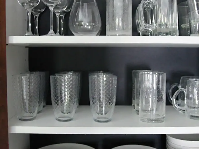 Your dining experience is complete w/ a variety of kitchenware for any occasion