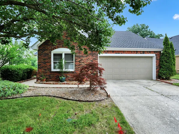 8865 White Fir Dr, Indianapolis, IN 46256