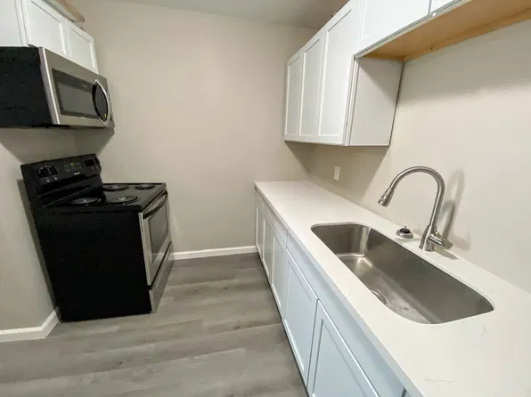 909 Wilder St #4, Westlake, LA 70669