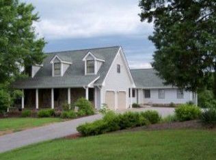 885 Ellis Rd, Hardy, VA 24101