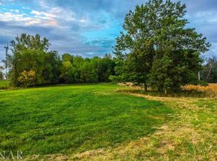 8679 N 3000 East Rd, Ellsworth, IL 61737