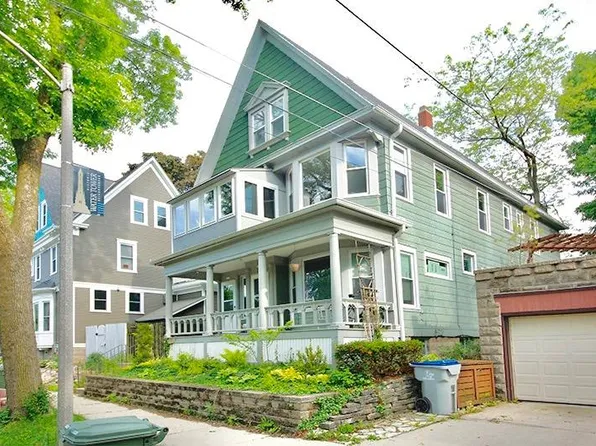 2717 E Hartford Ave #2717, Milwaukee, WI 53211