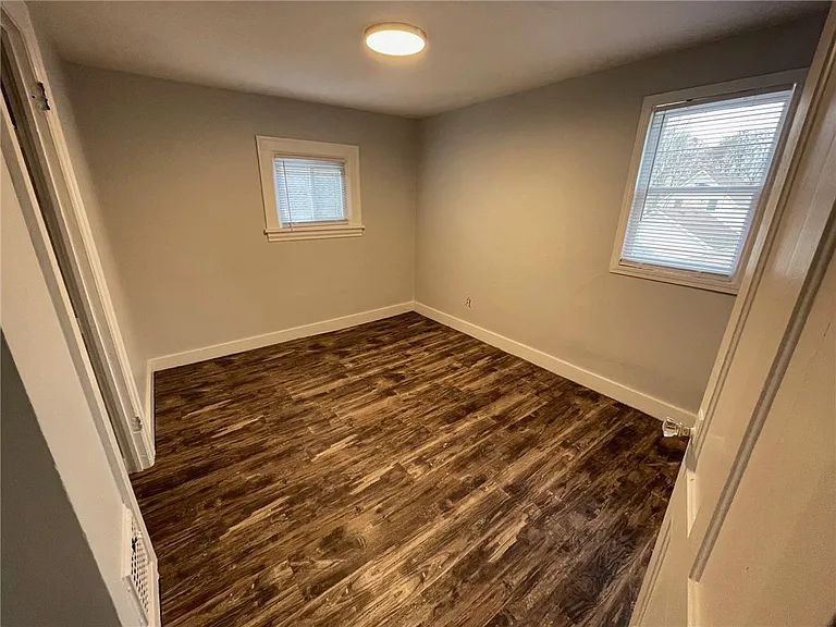 223 E Filbert St — Photo 33