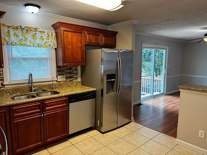 1862 Geiberger Dr — Photo 11