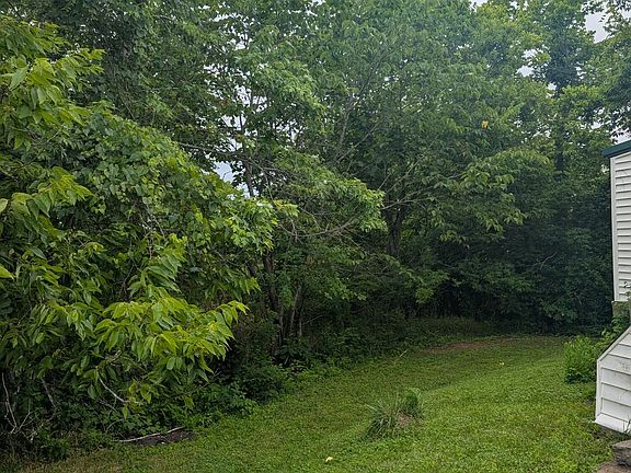 4th image of 1070 New Liberty Rd