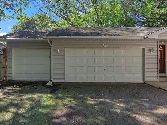 3rd image of 11852 Yellow Pine St NW