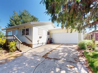 636 E 5th St, Aurelia, IA 51005