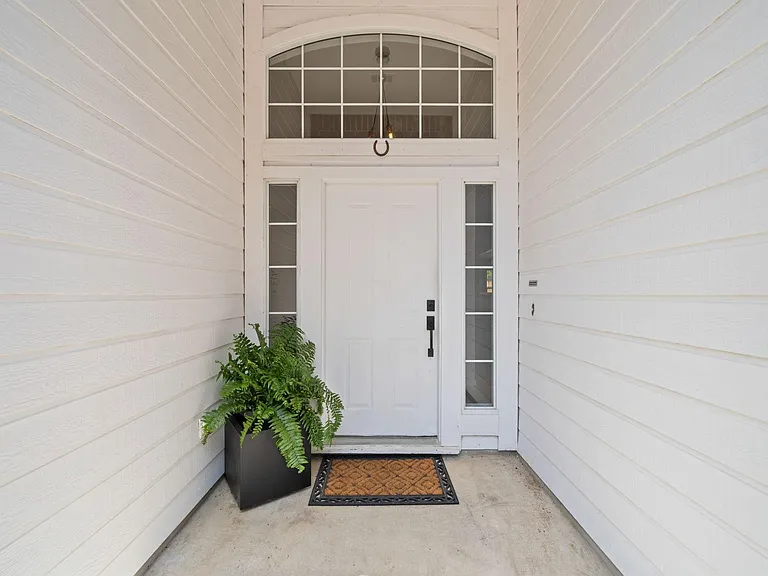 6816 Beatty Dr — Photo 11