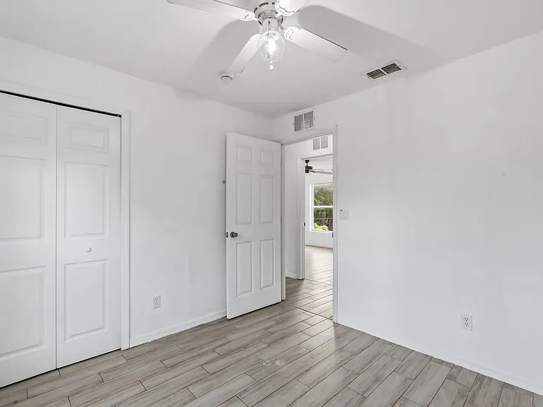 913 Canton Ave — Photo 20